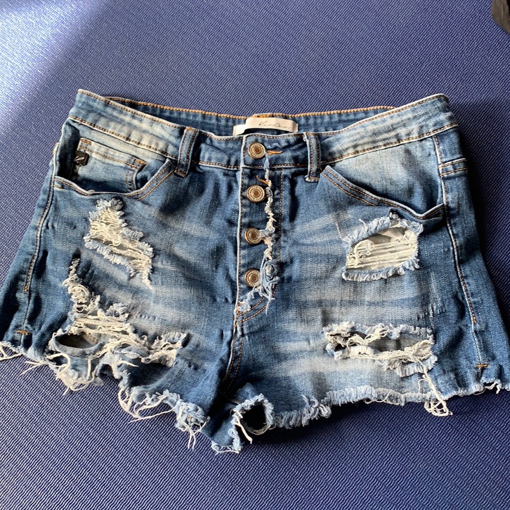 KanCan distressed shorts
